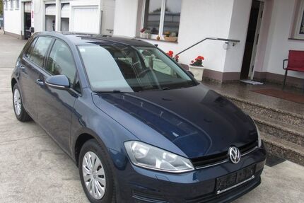 VW Golf 77.600 km 9.200 &euro; Leverkusen 51371