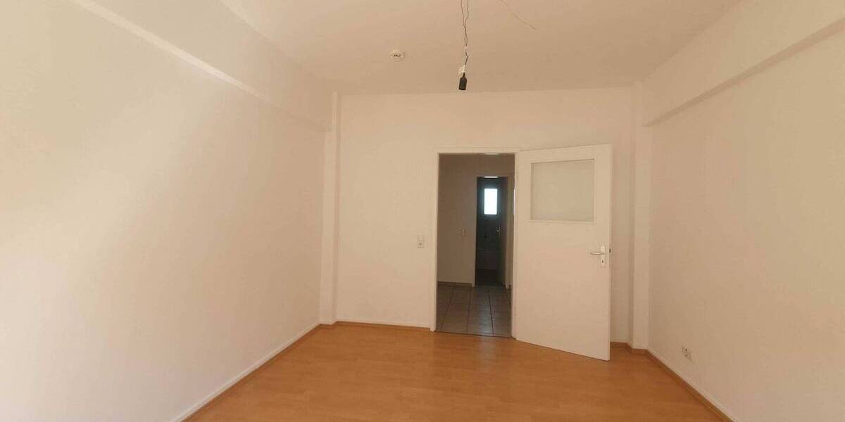 Etagenwohnung Köln-Mülheim Mülheim - 3 Zimmer, 94 m&sup2;, 1.285&euro; | Angebot:26797782