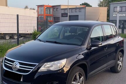 VW Tiguan 146.000 km 4.600 &euro; Bornheim 53332