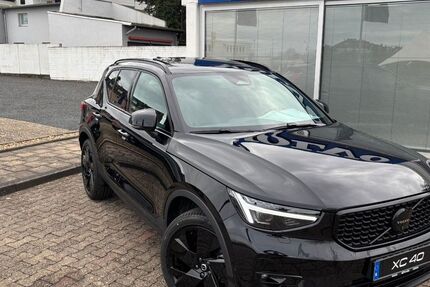 Volvo XC40 26.614 km 38.400 &euro; Düren 52351