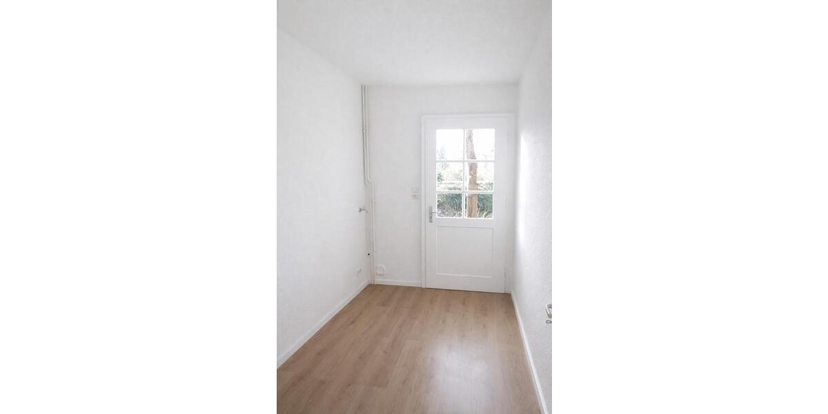 Etagenwohnung Düren Mariaweiler-Hoven - 4 Zimmer, 127 m&sup2;, 950&euro; | Angebot:25416460