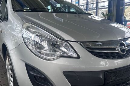 Opel Corsa 204.965 km 2.999 &euro; Brühl (Nähe Köln) 50321