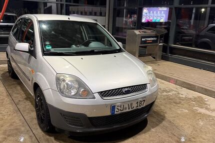 Ford Fiesta 150.000 km 1.300 &euro; Niederkassel 53859