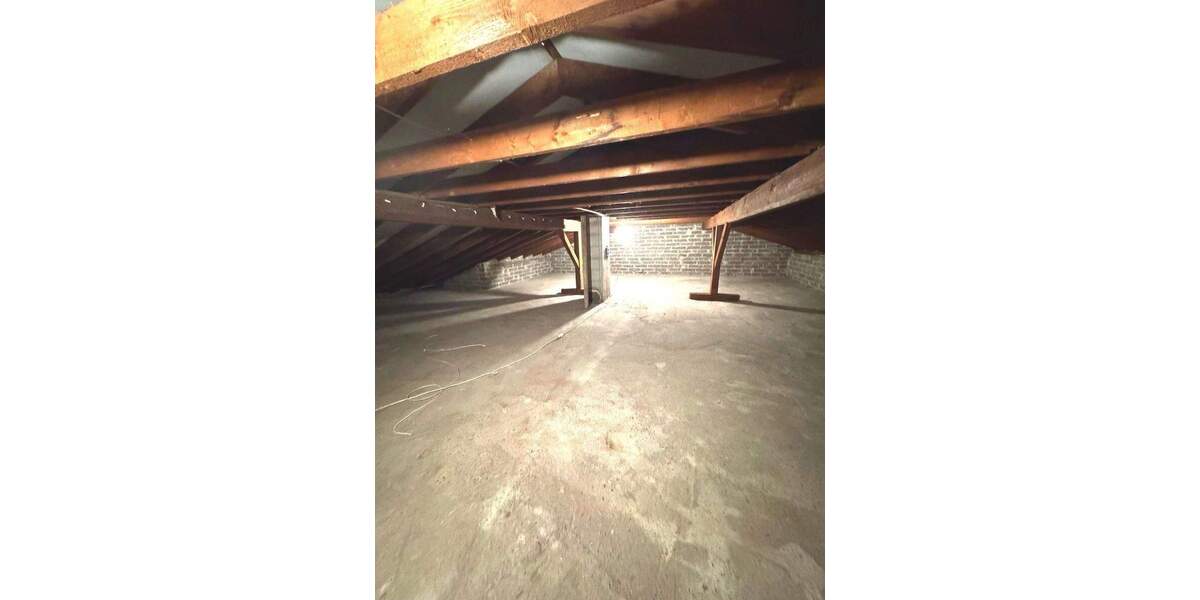 Einfamilienhaus Niederkassel - 6 Zimmer, 200 m&sup2;, 490.000&euro; | Angebot:25663636