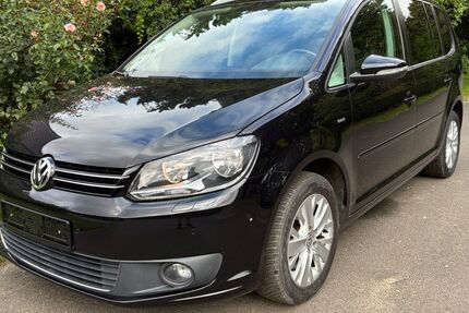 VW Touran 111.400 km 10.969 &euro; Frechen 50226