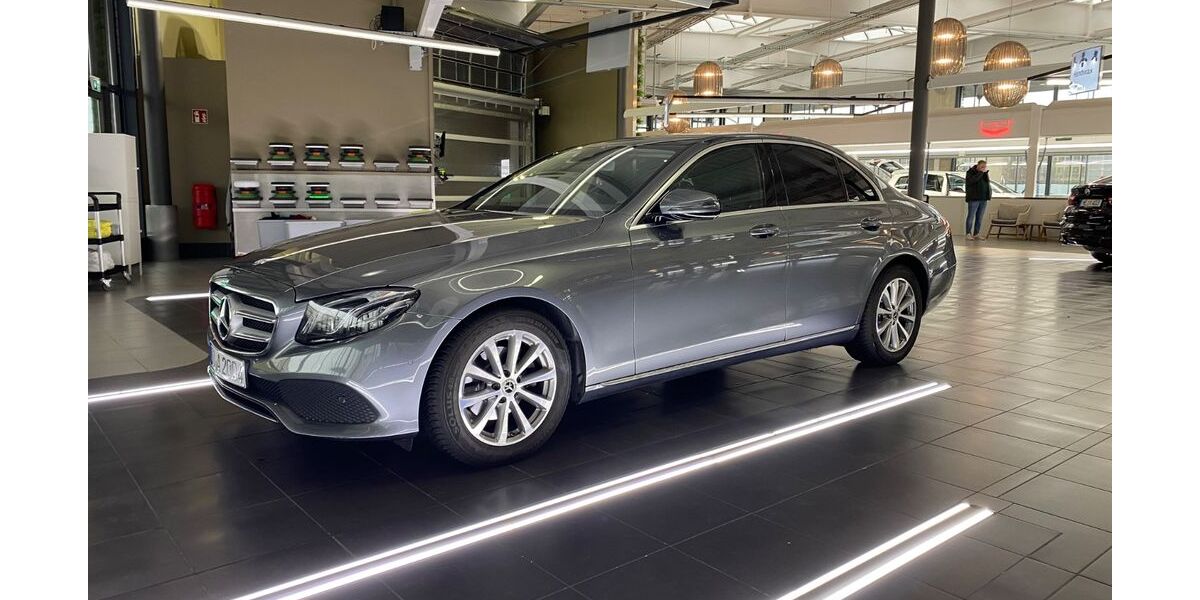 Mercedes-Benz E 220 194.000 km 23.500 &euro; Alfter 53347