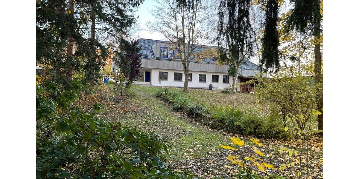 Bungalow Düren - 5 Zimmer, 190 m&sup2;, 1.600&euro; | Angebot:25883741