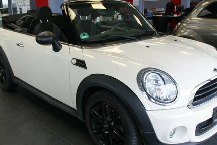 Mini One Cabrio 73.682 km 10.780 &euro; Euskirchen 53881