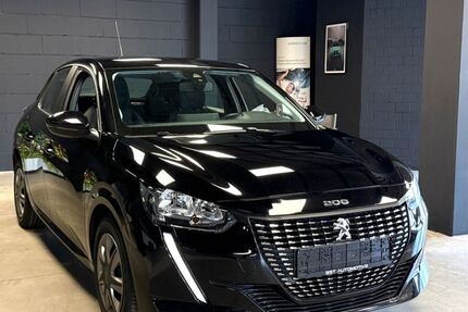 Peugeot 208 130.000 km 8.900 &euro; Jülich 52428