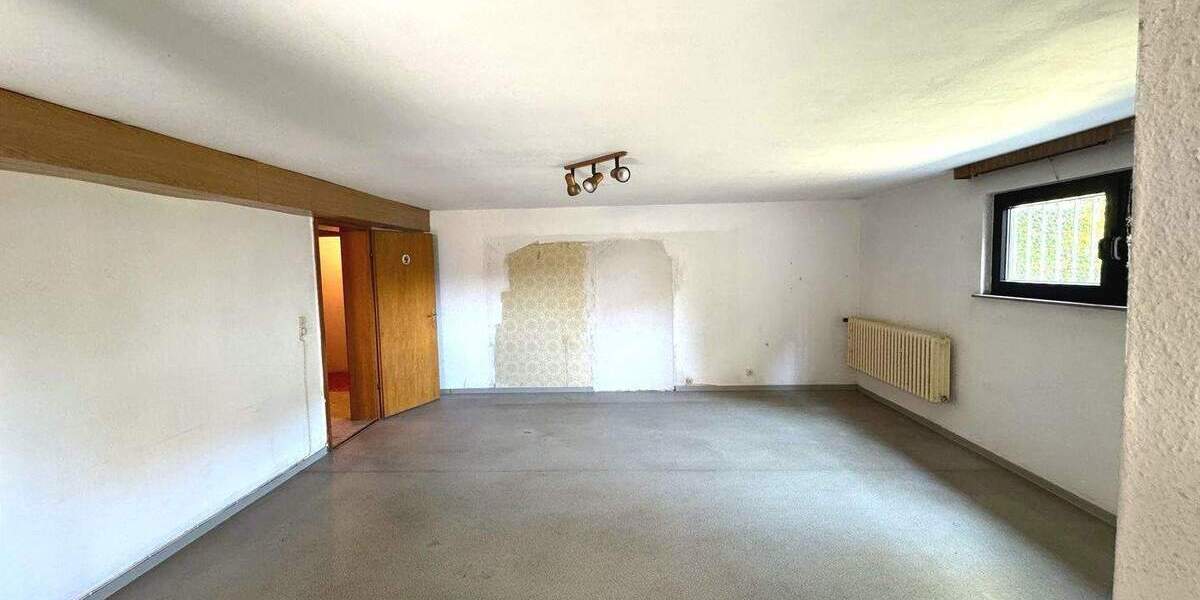 Einfamilienhaus Niederkassel - 6 Zimmer, 200 m&sup2;, 490.000&euro; | Angebot:25663636