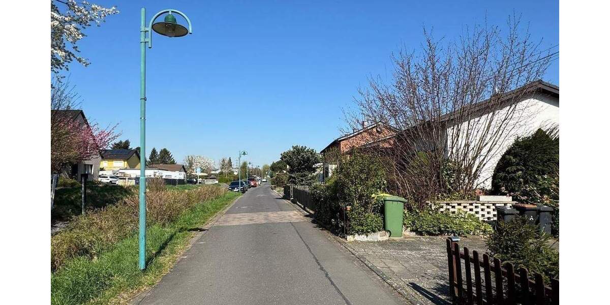 Einfamilienhaus Niederkassel - 6 Zimmer, 200 m&sup2;, 490.000&euro; | Angebot:25663636