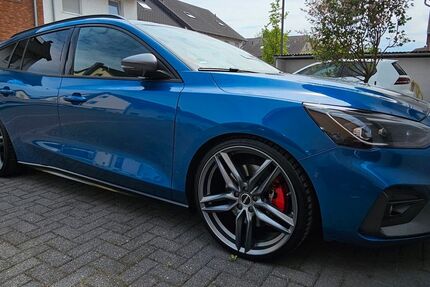 Ford Focus 74.000 km 24.450 &euro; Elsdorf 50189