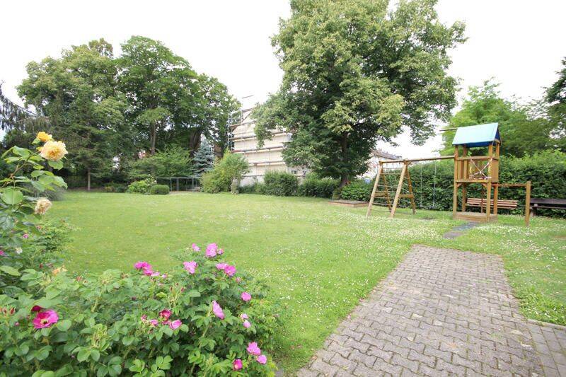 Etagenwohnung Köln-Bilderstöckchen Weidenpesch - 3 Zimmer, 78 m&sup2;, 1.200&euro; | Angebot:26852986