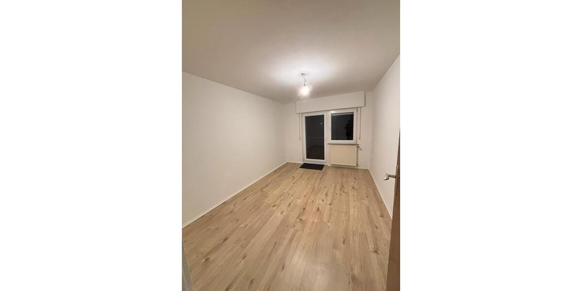 Etagenwohnung Düren Rölsdorf - 6 Zimmer, 125 m&sup2;, 1.650&euro; | Angebot:25164057