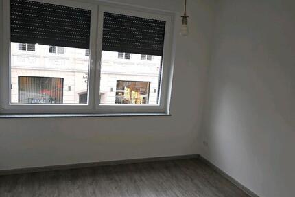 Wohnung Euskirchen - 2 Zimmer, 75 m&sup2;, 11&euro; | Angebot:25992975