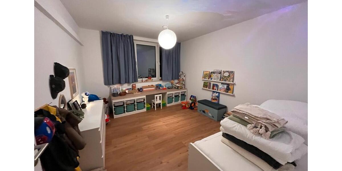 Etagenwohnung Euskirchen - 4 Zimmer, 110 m&sup2;, 1.100&euro; | Angebot:25944929