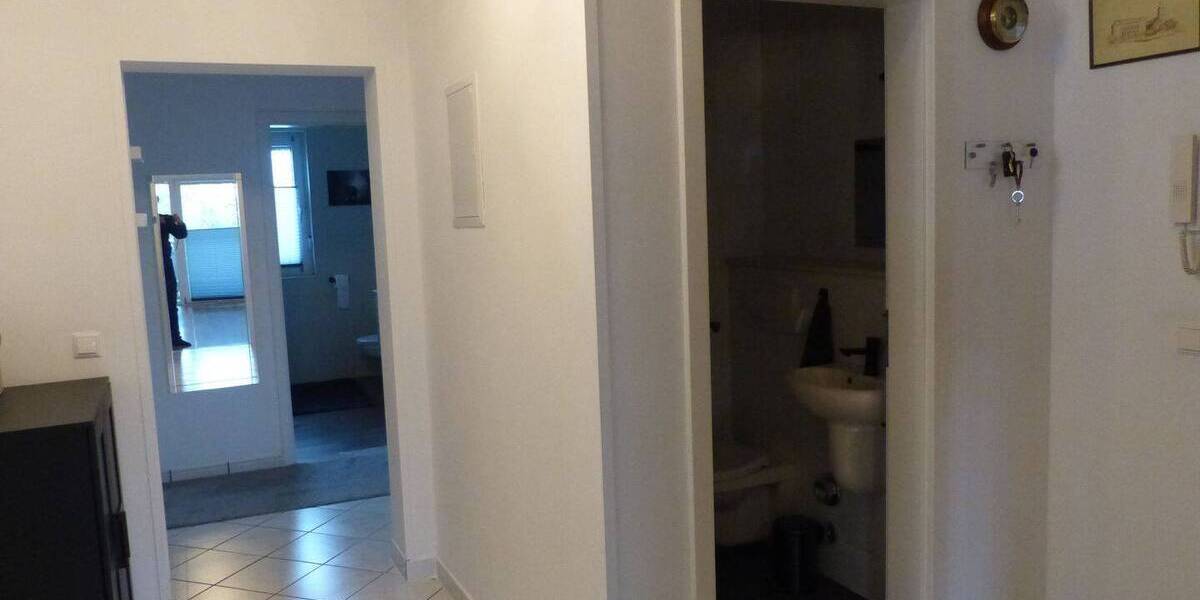 Etagenwohnung Niederkassel - 3 Zimmer, 97 m&sup2;, 349.000&euro; | Angebot:26015844