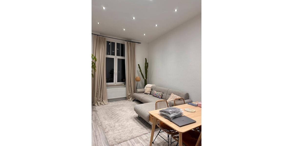 Etagenwohnung Köln Mülheim - 3 Zimmer, 76 m&sup2;, 1.300&euro; | Angebot:25905937