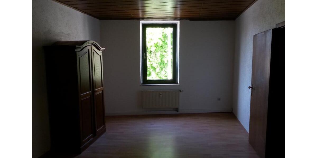 Etagenwohnung Nörvenich - 3 Zimmer, 120 m&sup2;, 1.000&euro; | Angebot:24774277