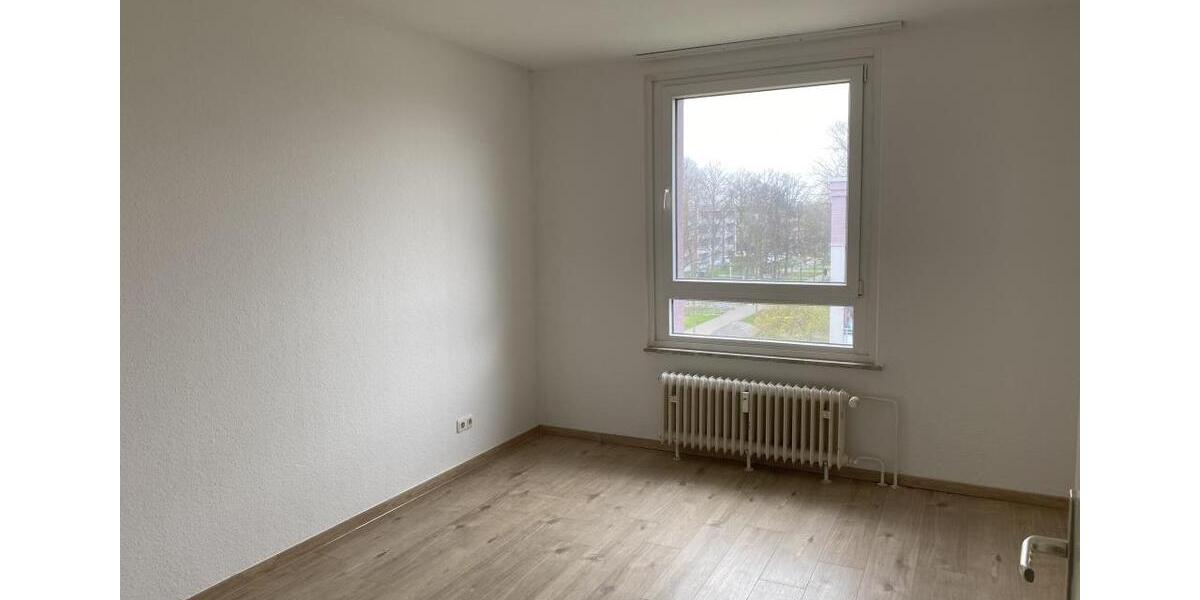 Etagenwohnung Monheim am Rhein - 3.5 Zimmer, 74 m&sup2;, 889&euro; | Angebot:25255754
