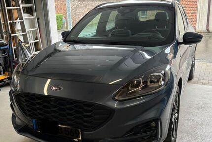 Ford Kuga 74.987 km 17.600 &euro; Elsdorf 50189