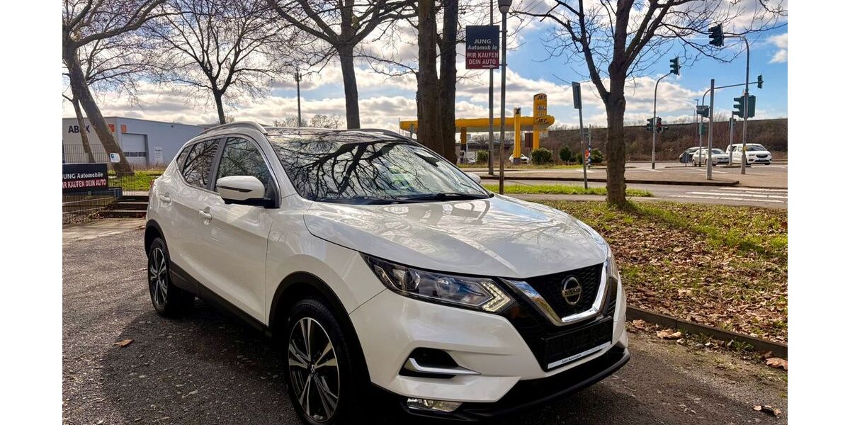 Nissan Qashqai 125.000 km 14.999 &euro; Köln 51107