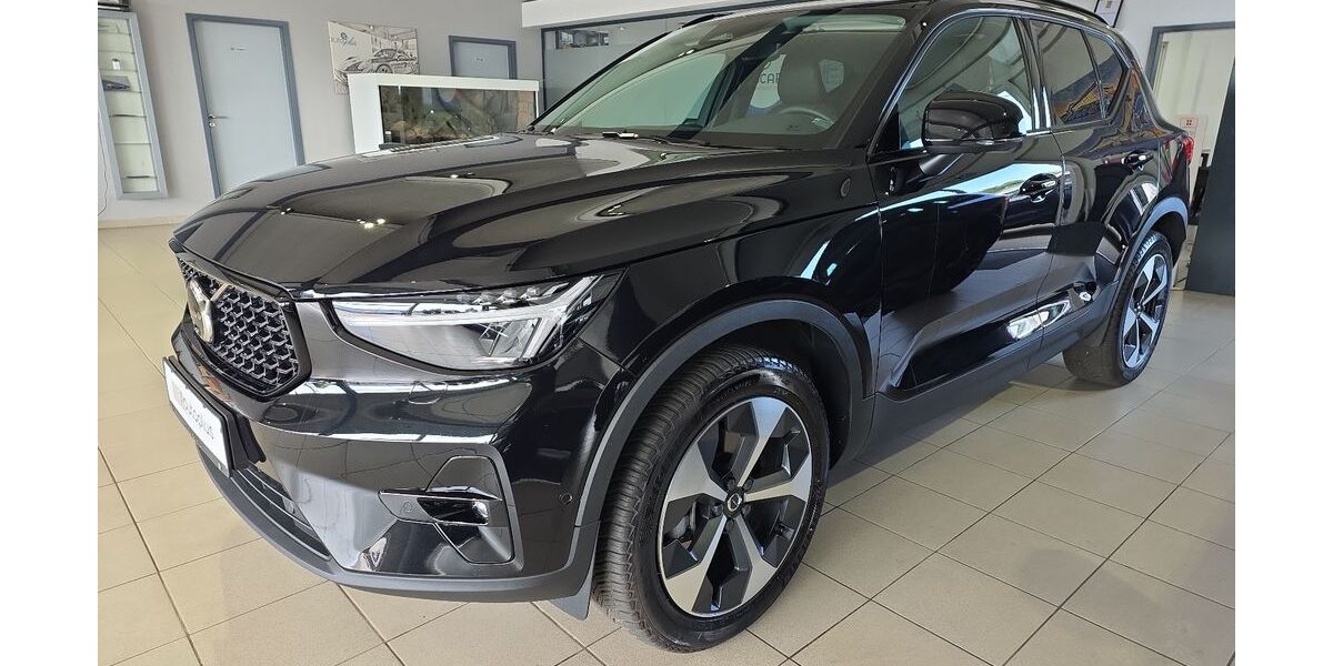 Volvo XC40 15.978 km 31.950 &euro; Bergheim 50126