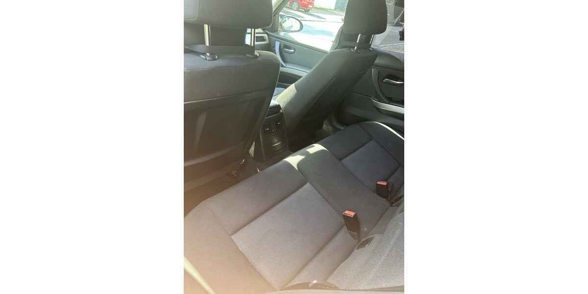 BMW E90 205.000 km 6.500 &euro; Köln 50667