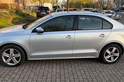 VW Jetta 237.000 km 2.550 &euro; Aldenhoven 52457
