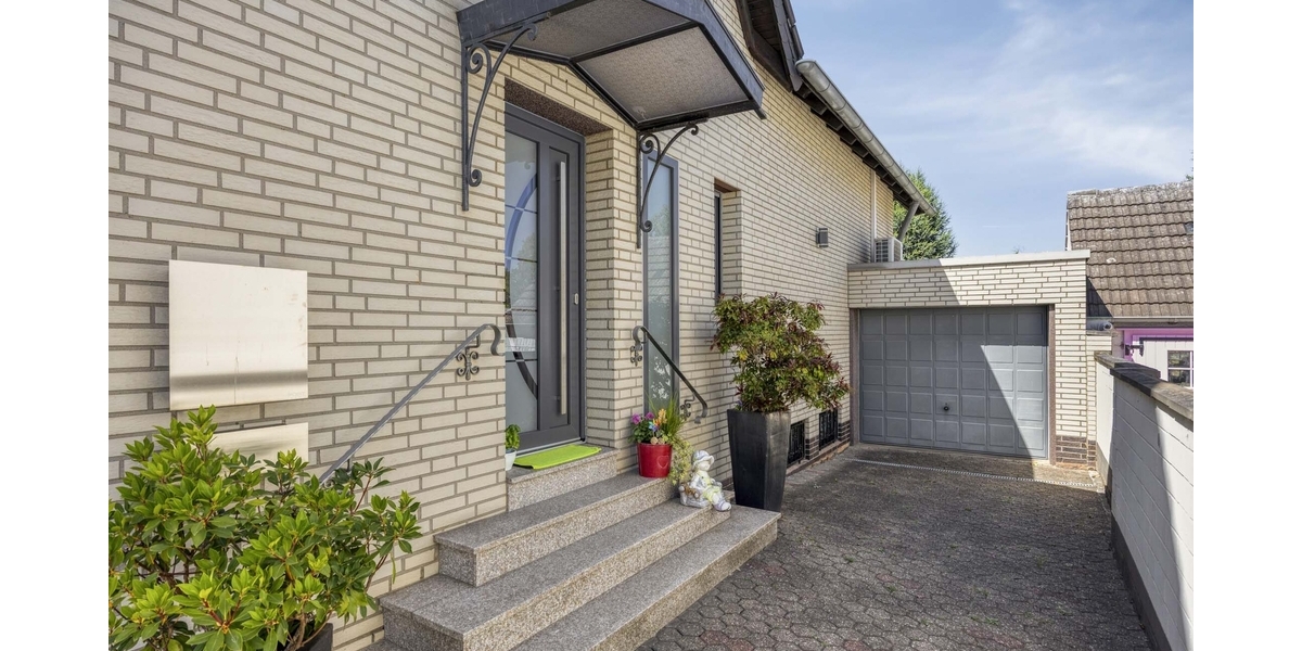 Echtes Raumwunder auf großem Sonnen-Grundstück in guter Wohnlage. Hier ist flexible Nutzung möglich! - Zweifamilienhaus Weilerswist | Angebot:27317017