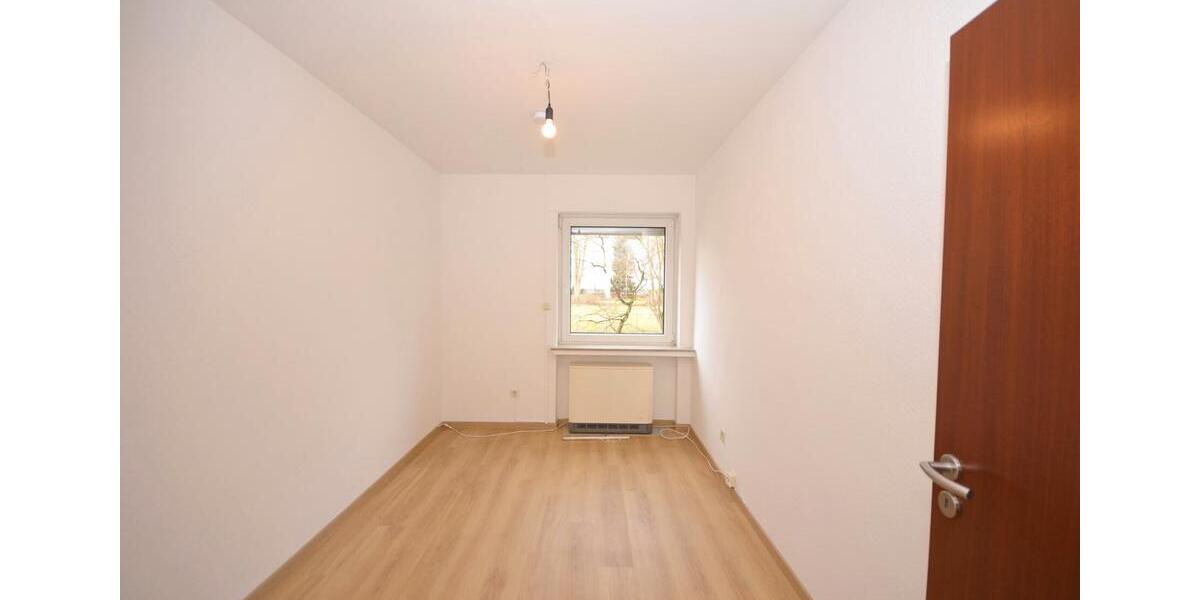 Etagenwohnung Brühl - 4 Zimmer, 96 m&sup2;, 1.150&euro; | Angebot:25097962