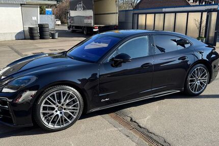 Porsche Panamera 11.700 km 189.900 &euro; Köln 50670