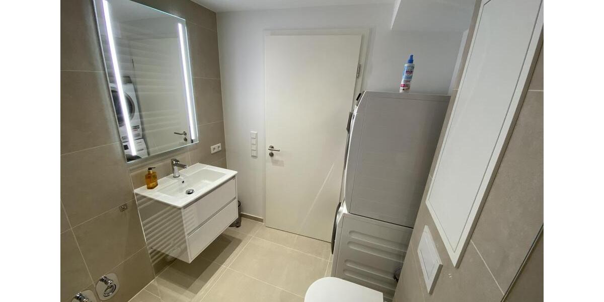 Etagenwohnung Köln Rodenkirchen - 3 Zimmer, 80 m&sup2;, 1.990&euro; | Angebot:25968615