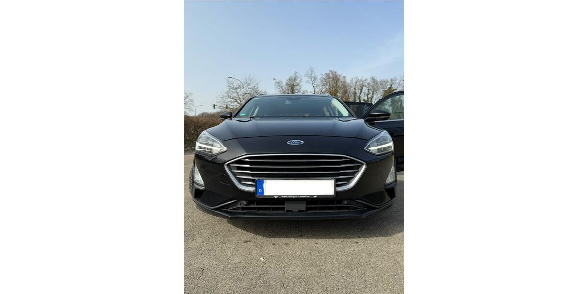 Ford Focus 120.000 km 14.999 &euro; Köln 50735