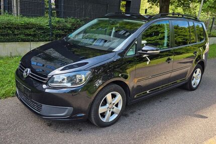 VW Touran 220.050 km 4.995 &euro; Köln 50827