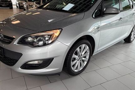 Opel Astra 53.806 km 7.390 &euro; Köln 51149