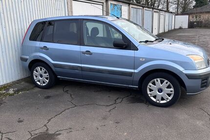 Ford Fusion 78.500 km 3.250 &euro; Pulheim 50259