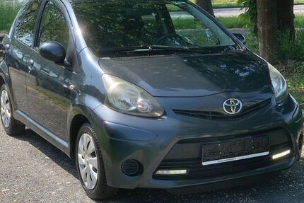 Toyota Aygo (X) 60.000 km 5.750 &euro; Köln 51107