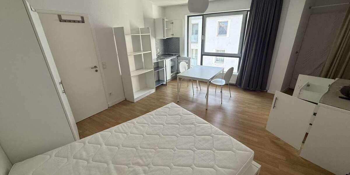 Etagenwohnung Köln / Deutz Deutz - 1 Zimmer, 28 m&sup2;, 840&euro; | Angebot:27332065