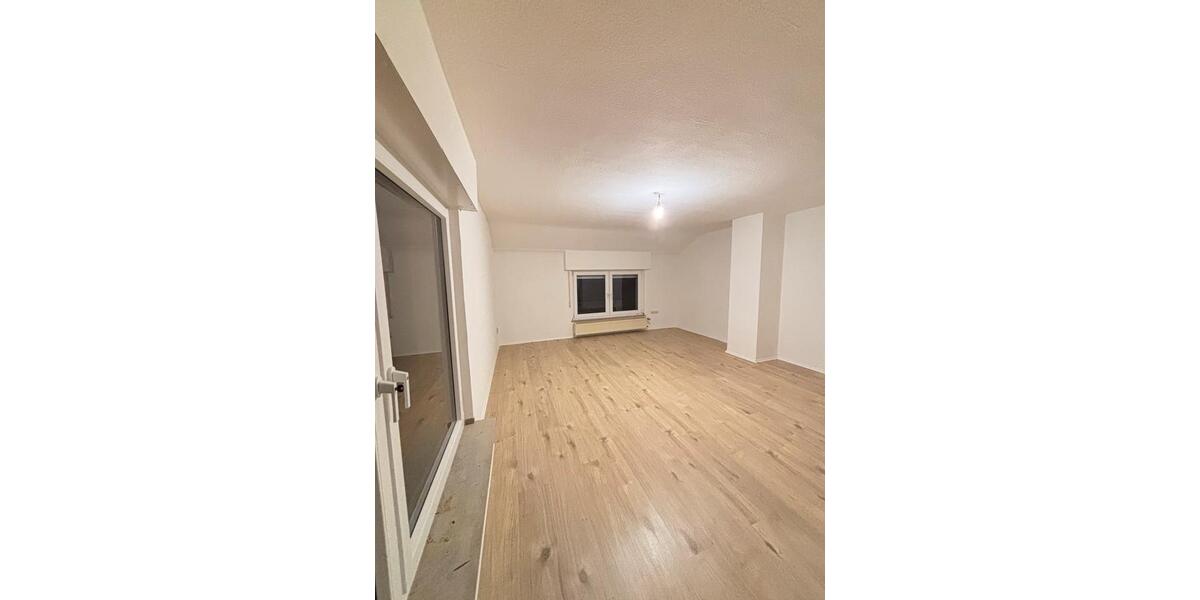Etagenwohnung Düren Rölsdorf - 6 Zimmer, 125 m&sup2;, 1.650&euro; | Angebot:25164057