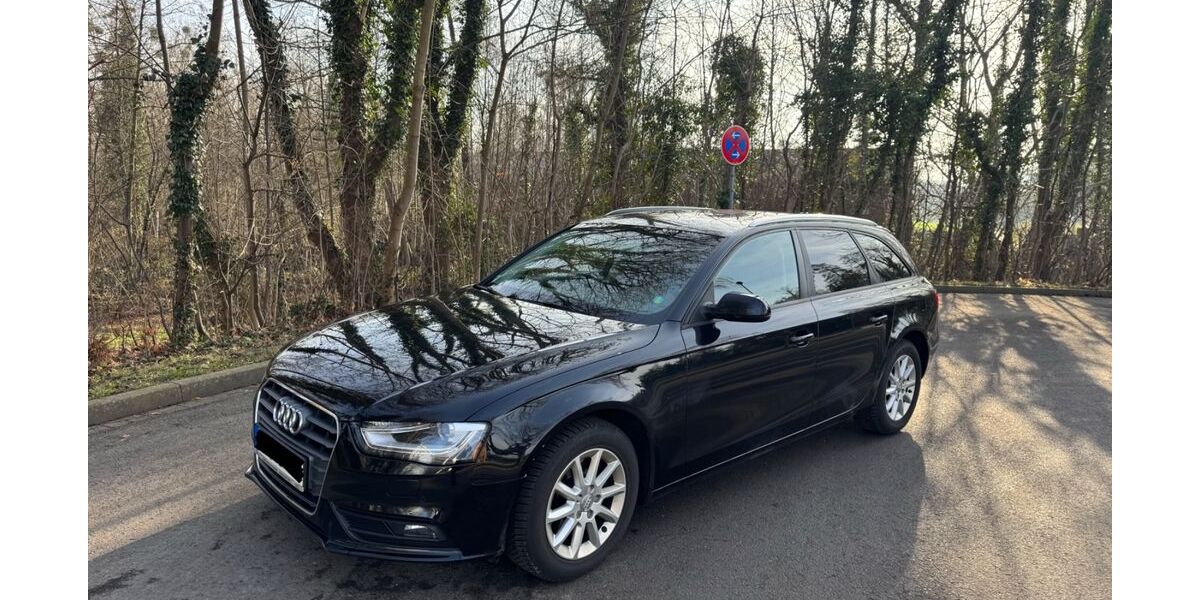 Audi A4 187.000 km 10.999 &euro; Düren 52355