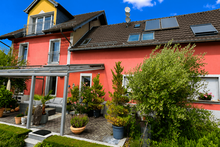 Haus Niederkassel - 10 Zimmer, 260 m&sup2;, 1.200.000&euro; | Angebot:27121306
