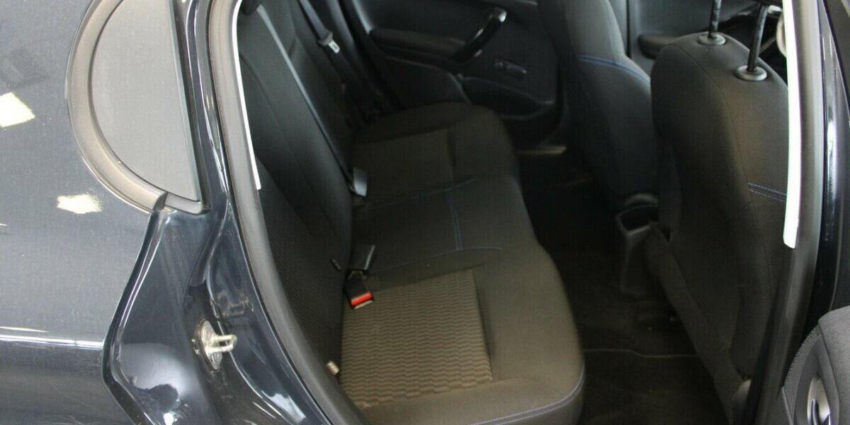 Peugeot 208 PureTech 82 Style 62.084 km 7.980 &euro; Euskirchen 53881