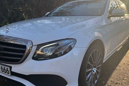 Mercedes-Benz 220 193.500 km 19.999 &euro; Grevenbroich 41515