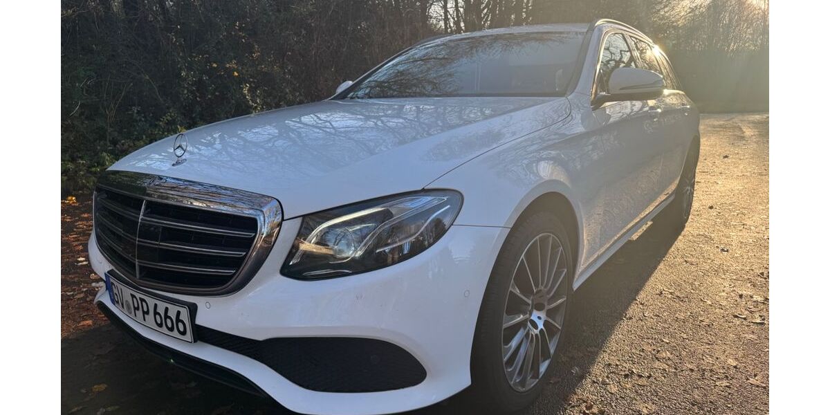 Mercedes-Benz 220 193.500 km 19.999 &euro; Grevenbroich 41515