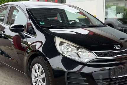 Kia Rio 151.000 km 4.699 &euro; Euskirchen 53879