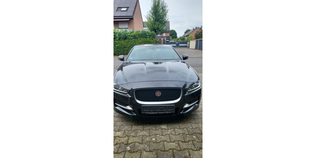 Jaguar XE 115.569 km 14.350 &euro; Kerpen 50171