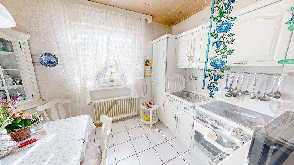 Etagenwohnung Erftstadt Lechenich - 3 Zimmer, 73 m&sup2;, 175.000&euro; | Angebot:25703233