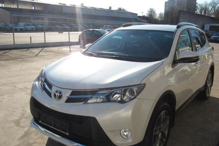 Toyota RAV 4 120.200 km 17.900 &euro; Leverkusen 51371