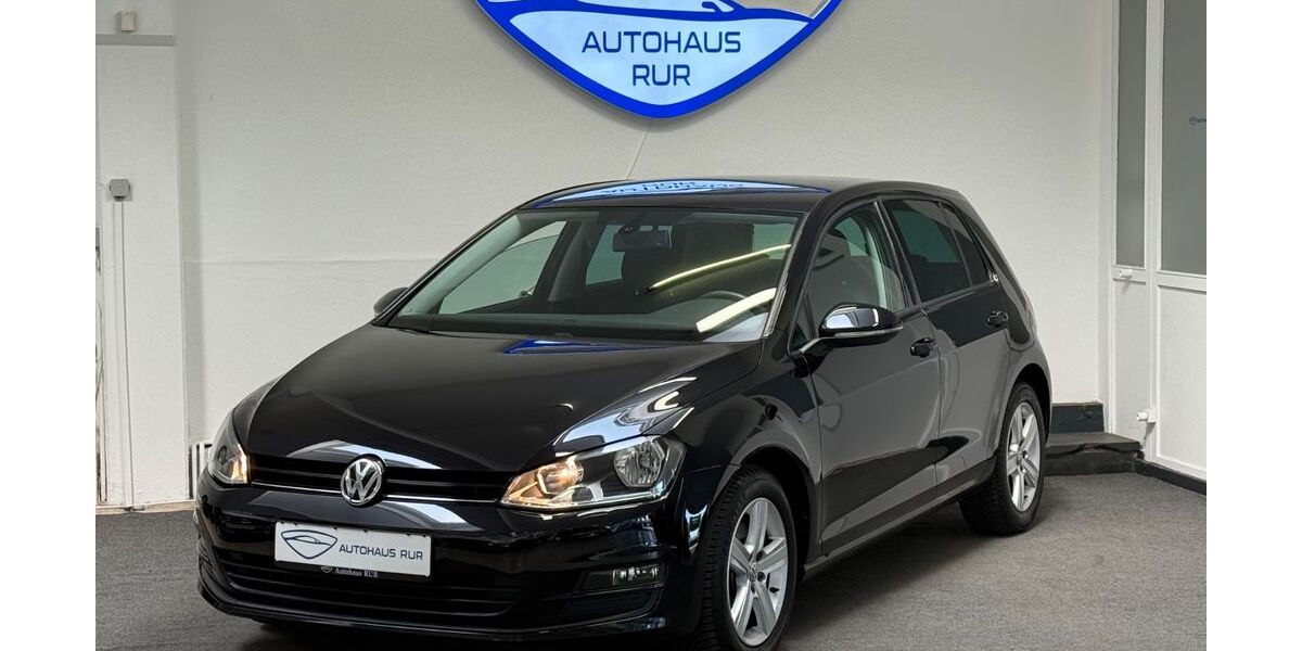 VW Golf 49.900 km 10.990 &euro; Düren 52353